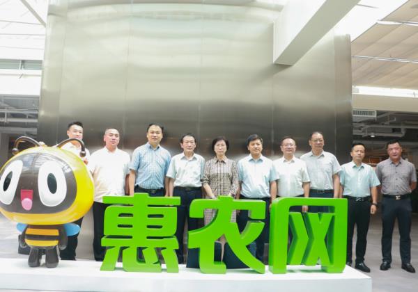 呼倫貝爾市委常委,、市政府副市長叢文健一行蒞臨惠農(nóng)網(wǎng)考察調(diào)研
